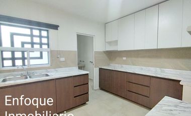 RENTA CASA EN FRACCIONAMIENTO LOS ALMENDROS AUN LADO DE LA UNIVERSIDAD DURANDO $14,000