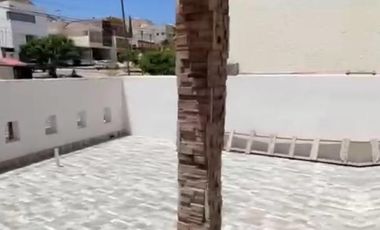 RINCONADA DE LA SIERRA CASA EN VENTA FRENTE A PARQUE EN ESQUINA