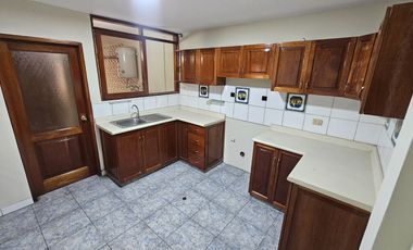 Alquiler de amplio departamento de 170 M2 en Chacarilla del Estanque – Surco