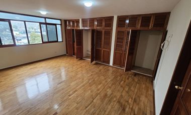 Alquiler de amplio departamento de 170 M2 en Chacarilla del Estanque – Surco