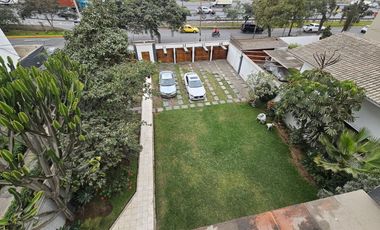 Alquiler de amplio departamento de 170 M2 en Chacarilla del Estanque – Surco