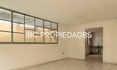 SE VENDE CASA EN CALLE