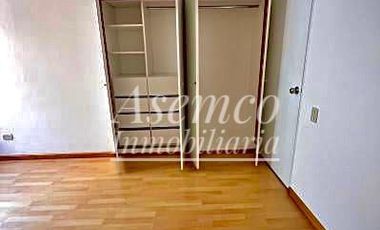 SURCO - Venta de Moderna Casa en Chacarilla del Estanque frente a Parque