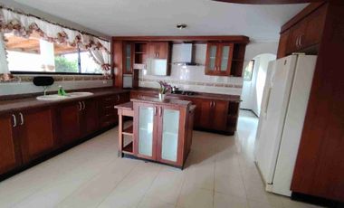 Vendo Quinta en Mirasierra Valle de los Chillos.