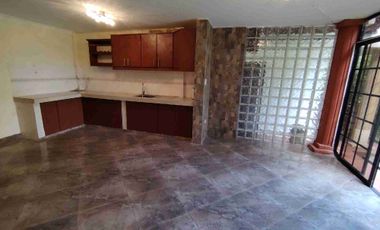 Vendo Quinta en Mirasierra Valle de los Chillos.