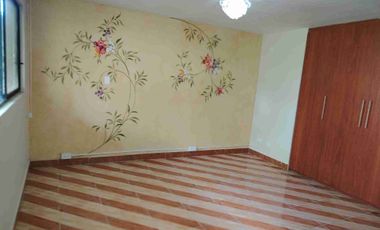 Vendo Quinta en Mirasierra Valle de los Chillos.