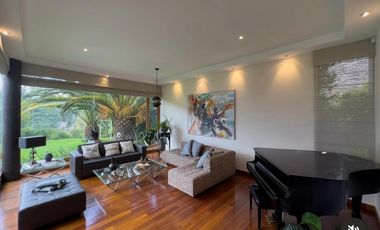 VENDO HERMOSA CASA URB RANCHO SAN FRANCISCO - MIRAVALLE - CUMBAYA