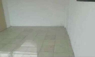 Edificio en esquina en Venta 3 locales y 1 departamento habitacional