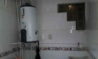 Edificio en esquina en Venta 3 locales y 1 departamento habitacional