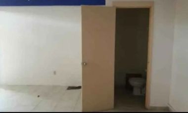 Edificio en esquina en Venta 3 locales y 1 departamento habitacional