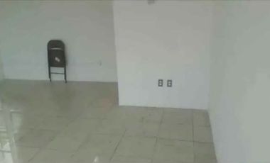 Edificio en esquina en Venta 3 locales y 1 departamento habitacional