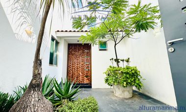 Casa de Lujo Totalmente Amueblada en Renta Fracc. Puerta de Hierro Andares