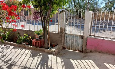 Gran oportunidad con amplio terreno y excelente ubicación. SE VENDE CASA, EN LOCALDAD EL MILAGRO, MPIO. EL LLANO