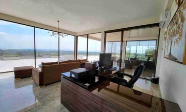 Brand New Luxury Villa With Spectacular Views in Bali