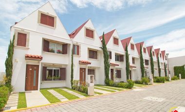 Casa estilo aleman en venta en San Lorenzo Almecatla