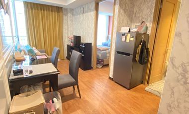 Jual Murah dan Cepat Apartemen 1 BR View Pool, di Taman Anggrek Residence Jakarta Barat