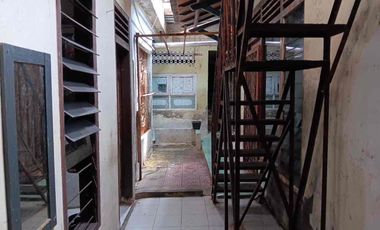Dijual Rumah tua di Cempaka Putih Barat Hitung Tanah