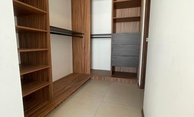 Casa nueva con Jardín enorme y Recámara con baño completo en Planta Baja