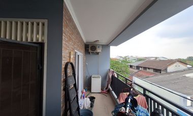 Rumah 2 Lantai Full Renov Semi Furnished Di Duren Jaya Bekasi, 25 Menit Ke Tol Bekasi Barat