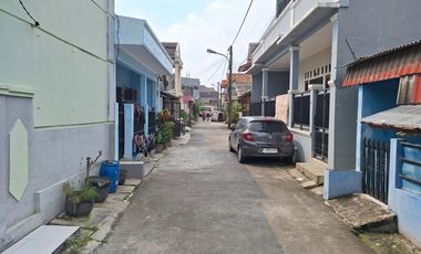 Rumah 2 Lantai Full Renov Semi Furnished Di Duren Jaya Bekasi, 25 Menit Ke Tol Bekasi Barat