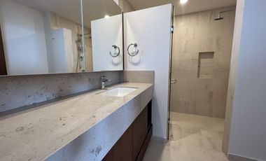 Penthouse de doble altura con terraza techada en Santa Fe, Juriquilla