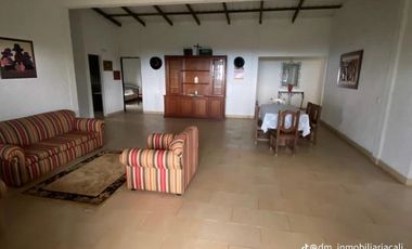 SE VENDE FINCA EN DAPA VÍA MIRAVALLE LA BUITRERA YUMBO