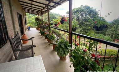 SE VENDE FINCA EN DAPA VÍA MIRAVALLE LA BUITRERA YUMBO