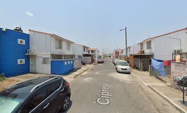 CASA EN CALLE CIPRÉS, FRACCIONAMIENTO GEOVILLAS LOS PINOS, VERACRUZ, MÉXICO. ¡NO CRÉDITOS!