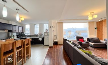 Departamento amplio con patio en venta en el Pucará