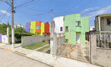 Casa en Villa Hermosa, Villas de San Clemente, Álamo, Ver. ¡No créditos!