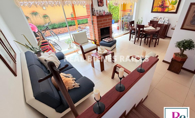 Hermosa casa en unidad cerrada – Sector El Tambo