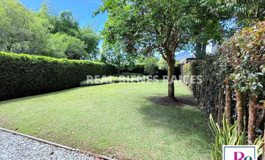 Hermosa casa en unidad cerrada – Sector El Tambo