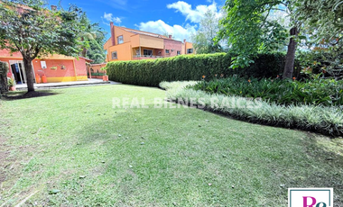 Hermosa casa en unidad cerrada – Sector El Tambo