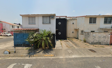 CASA EN CIRCUITO LAS PALMAS, FRACCIONAMIENTO GEOVILLAS LOS PINOS, VERACRUZ, VERACRUZ, MÉXICO. ¡NO CRÉDITOS!