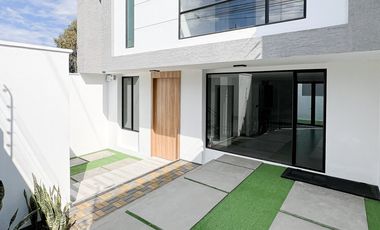 Casa a estrenar de lujo en venta al sur de la ciudad