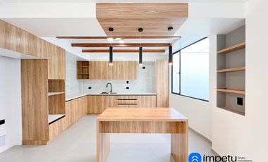 Casa a estrenar de lujo en venta al sur de la ciudad