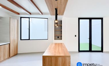 Casa a estrenar de lujo en venta al sur de la ciudad