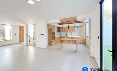Casa a estrenar de lujo en venta al sur de la ciudad