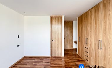 Casa a estrenar de lujo en venta al sur de la ciudad