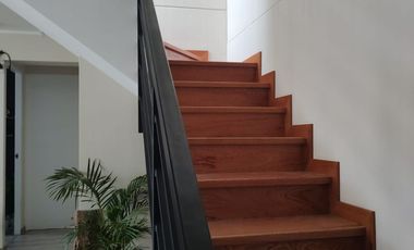 VENTA DE AMPLIO DEPARTAMENTO DÚPLEX – 4D - SURCO