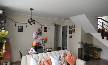 VENTA DE AMPLIO DEPARTAMENTO DÚPLEX – 4D - SURCO