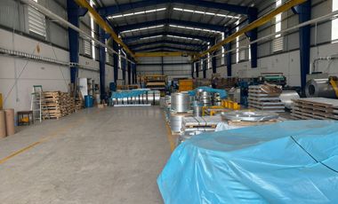 Renta Nave 1800m2 San Francisco Ocotlan Frente a VW