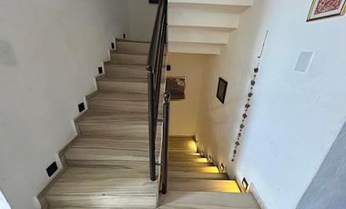 Venta Casa en Colina del Sur | 350 m² C | 4 Niveles | 4 Recámaras | Vista Panorámica