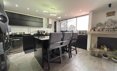 Venta Casa en Colina del Sur | 350 m² C | 4 Niveles | 4 Recámaras | Vista Panorámica