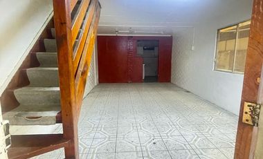 Acogedora Casa 2 Pisos en Renca Excelente Conectividad