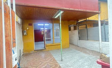 Acogedora Casa 2 Pisos en Renca Excelente Conectividad