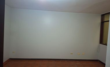 DEPARTAMENTO  EN SURCO PARA  INVERSIONISTA CON EXCELENTE UBICACION DE SURCO