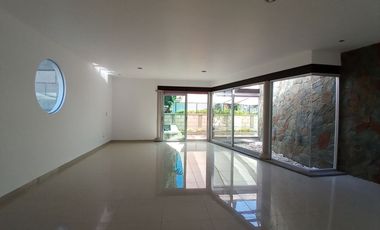 🏡 ¡Vive en el Club de Golf! Diseño moderno, lujo y luz natural ✨ Agenda tu visita