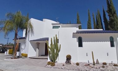 🏡 ¡Vive en el Club de Golf! Diseño moderno, lujo y luz natural ✨ Agenda tu visita