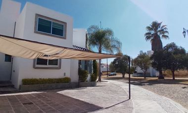 🏡 ¡Vive en el Club de Golf! Diseño moderno, lujo y luz natural ✨ Agenda tu visita